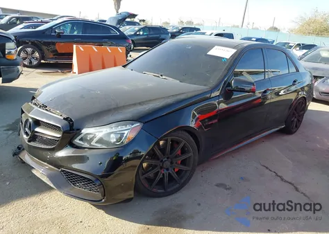 2014 Mercedes-Benz E 63 Amg S 4Matic z USA, uszkodzony, nr VIN WDDHF7GB2EA933374